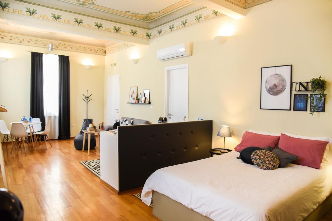 Neoclassical Athens Residence 外观 照片